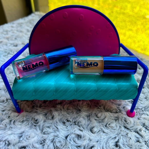 Revolution Finding Nemo Bundle! - Picture 5 of 6